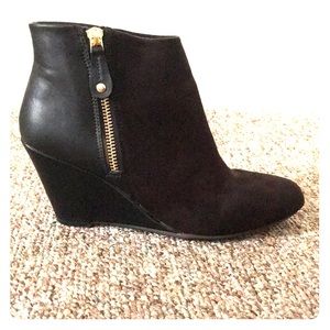 Report Women’s Ankle Wedges